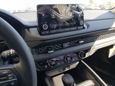 New 2025 Honda Accord LX image 10