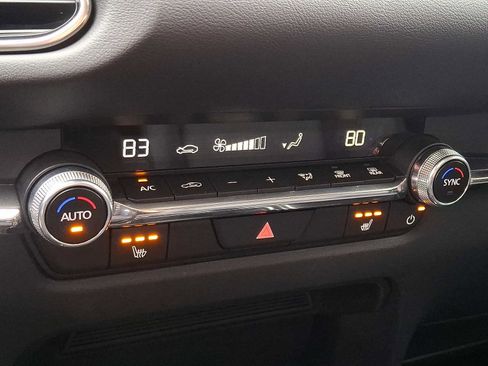 Certified 2025 MAZDA CX-30 AWD 2.5 S w/ Premium Package image 16