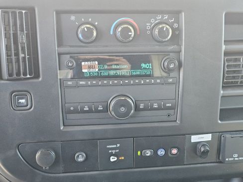 New 2024 Chevrolet Express 3500 w/ Power Convenience Package image 26