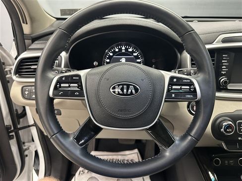 Used 2020 Kia Sorento EX FWD image 22