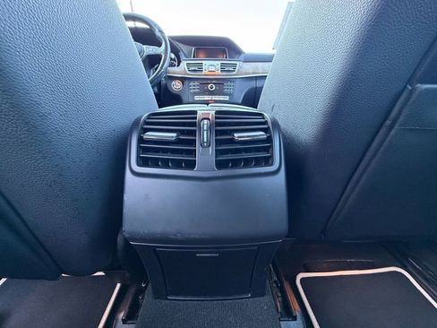 Used 2016 Mercedes-Benz E 350 4MATIC Sedan w/ Premium Package image 15