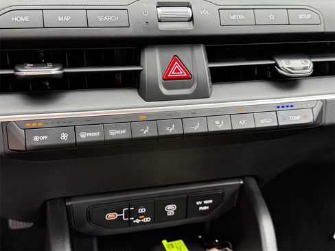 New 2025 Kia K4 LXS image 21