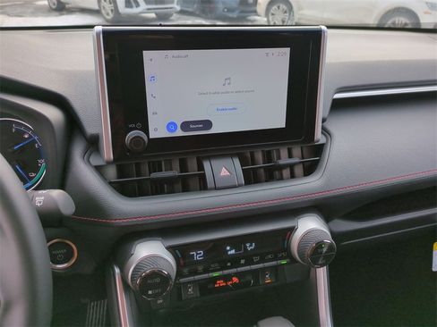 New 2025 Toyota RAV4 SE image 12