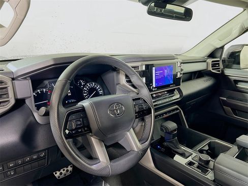 Used 2022 Toyota Tundra SR5 image 10