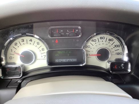 Used 2013 Ford Expedition XLT w/ HD Trailer Tow Pkg AWD/4WD image 53