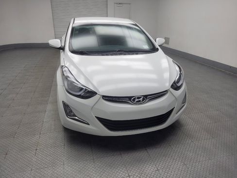 Used 2014 Hyundai Elantra SE w/ Option Group 02 FWD image 14