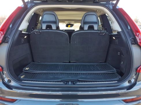 Used 2022 Volvo XC90 T5 Momentum w/ Climate Package image 20