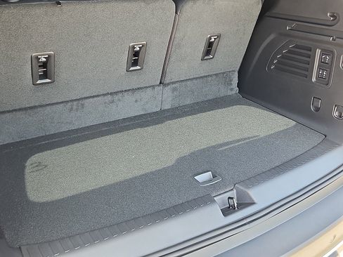 New 2026 Buick Enclave Preferred w/ Power Package FWD image 9