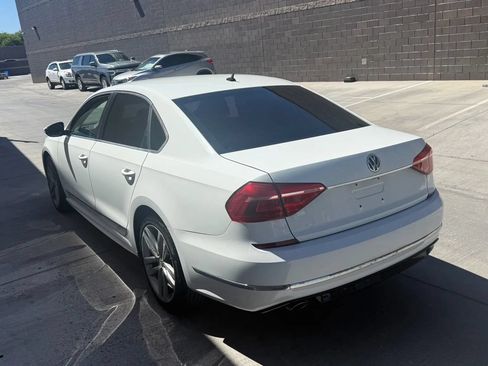Used 2016 Volkswagen Passat 1.8T R-Line FWD image 5