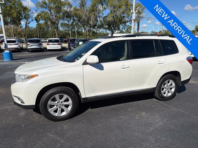 Used 2011 Toyota Highlander SE w/ Tow Pkg FWD image 10
