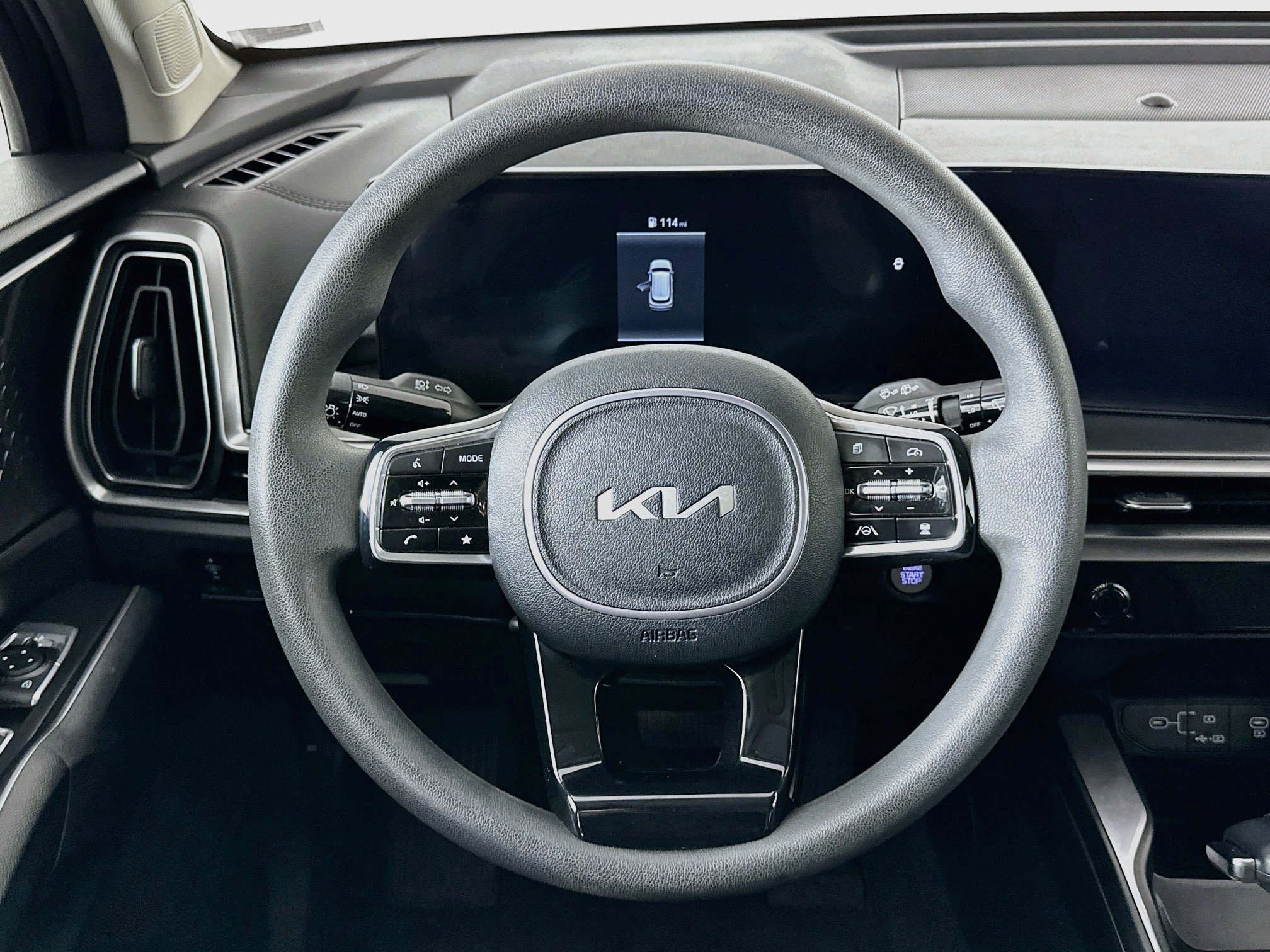 Used 2025 Kia Sorento LX FWD image 18
