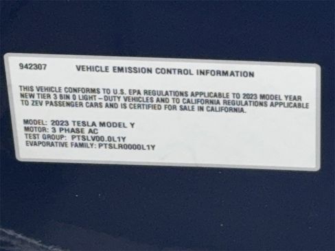 Used 2023 Tesla Model Y 2WD image 62