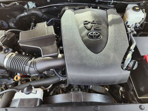 Used 2023 Toyota Tacoma TRD Pro AWD/4WD image 30