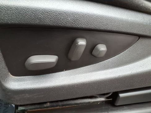 Used 2014 Chevrolet Silverado 1500 LT image 10