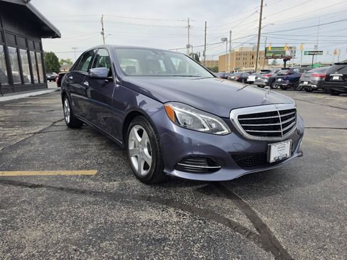 Used 2014 Mercedes-Benz E 350 4MATIC Sedan image 3
