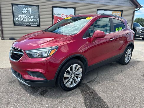 Used 2020 Buick Encore Preferred w/ Safety Package FWD image 3