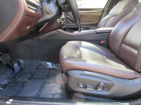Used 2016 BMW 550i Sedan image 20
