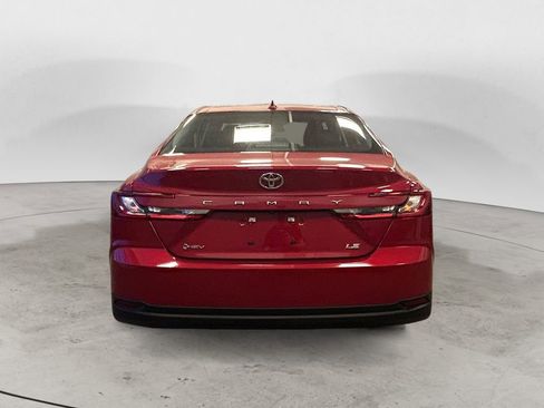 Used 2025 Toyota Camry LE FWD image 4