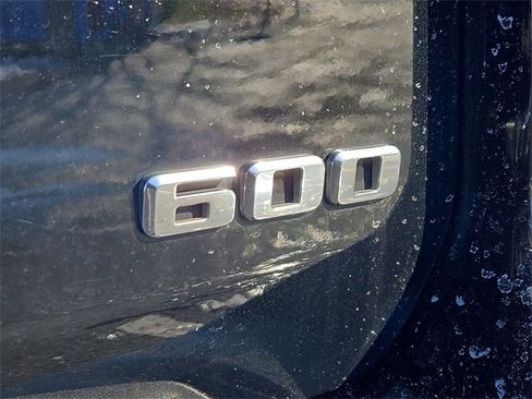 Used 2021 Cadillac Escalade Premium Luxury image 10