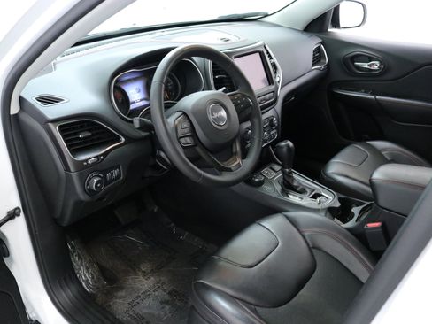 Used 2022 Jeep Cherokee Trailhawk image 21