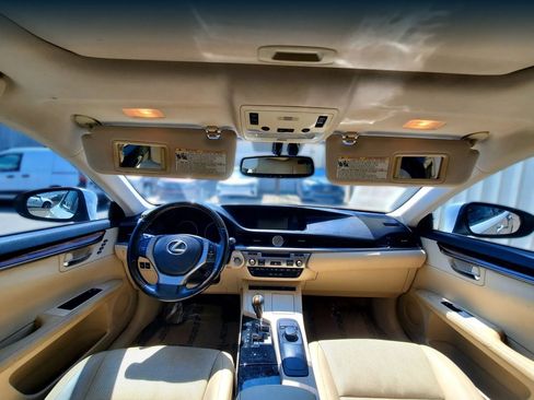 Used 2014 Lexus ES 350 w/ Premium Package FWD image 26