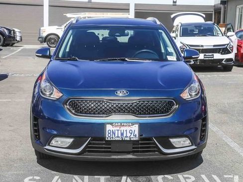 Used 2019 Kia Niro EX image 3