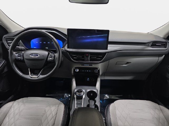 Certified 2023 Ford Escape SE w/ PHEV Premium Package FWD image 9