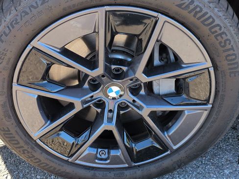 Used 2025 BMW i4 eDrive40 w/ Parking Assistance Package image 13