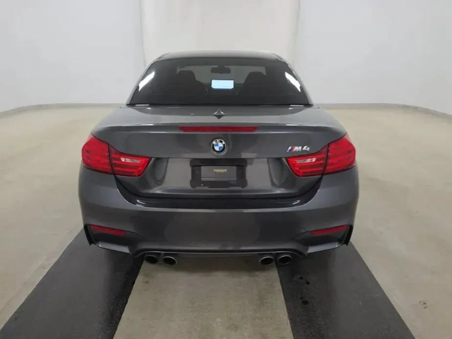 Used 2015 BMW M4 Convertible RWD image 5