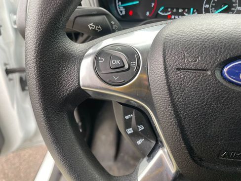 Used 2022 Ford Transit Connect XL FWD image 16