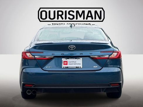 Certified 2025 Toyota Camry SE w/ Convenience Package FWD image 3