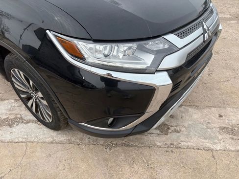 Used 2020 Mitsubishi Outlander ES image 27