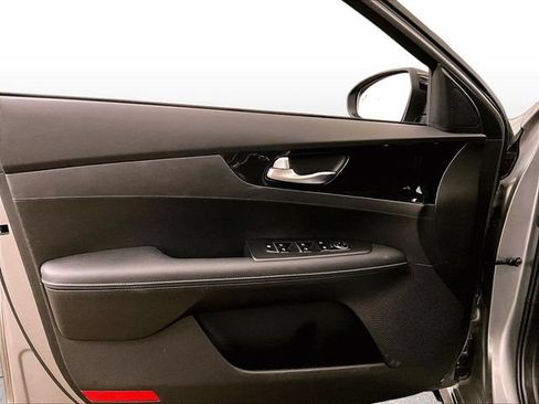 Used 2023 Kia Forte GT-Line w/ GT-Line Technology Package FWD image 22