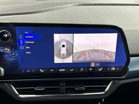 New 2026 Chevrolet Equinox EV LT image 19