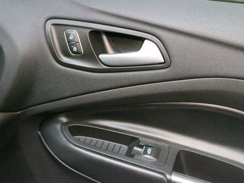Used 2019 Ford Escape SEL AWD/4WD image 5