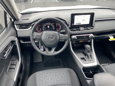 New 2025 Toyota RAV4 XLE image 4