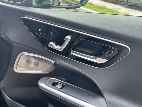 Used 2025 Mercedes-Benz C 300 Sedan w/ Exclusive Trim Package image 38