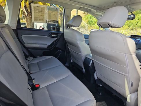 Used 2015 Subaru Forester 2.5i Limited w/ Popular Package #2 AWD/4WD image 11