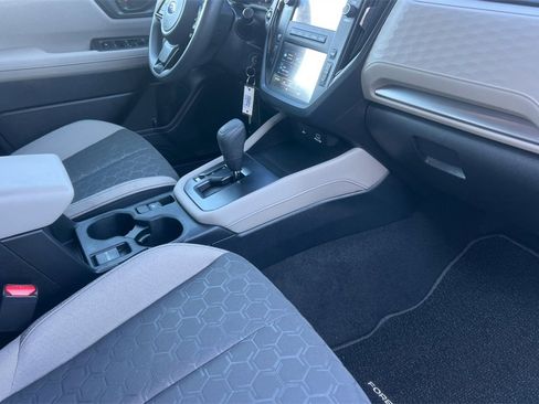 Used 2025 Subaru Forester image 18