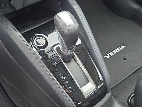 New 2025 Nissan Versa SR w/ Trunk Package image 28