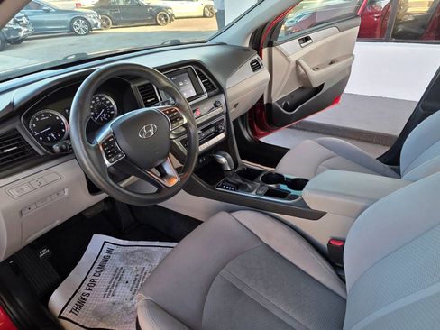Used 2018 Hyundai Sonata SE FWD image 9