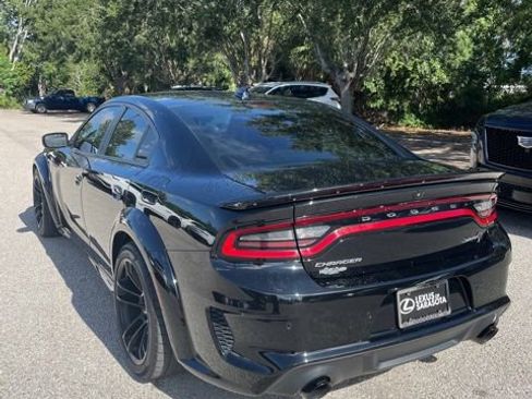 Used 2020 Dodge Charger SRT Hellcat w/ Harman/Kardon Audio Group RWD image 2