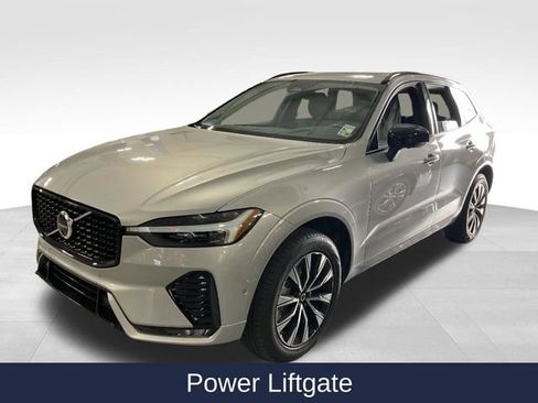 Used 2025 Volvo XC60 B5 Plus AWD/4WD image 3