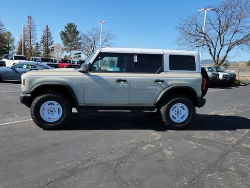 New 2026 Ford Bronco Heritage Edition AWD/4WD image 6