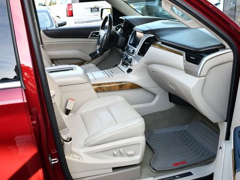 Used 2016 GMC Yukon Denali w/ Open Road Package image 22