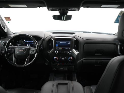 Used 2020 GMC Sierra 2500 AT4 w/ AT4 Premium Package AWD/4WD image 13
