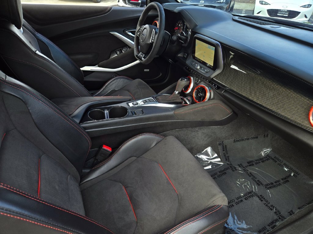 Used 2019 Chevrolet Camaro ZL1 RWD image 16