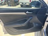 Used 2023 Volkswagen Jetta Sport image 3