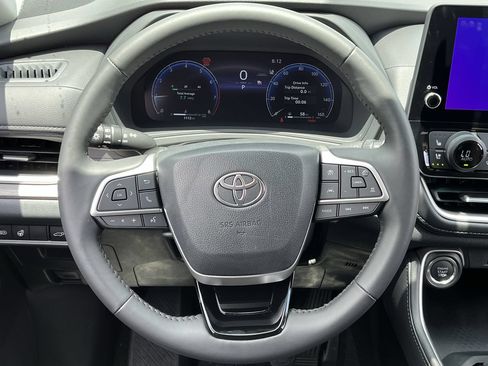 Used 2026 Toyota Grand Highlander FWD image 11