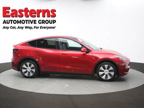 Used 2021 Tesla Model Y Long Range AWD/4WD image 40